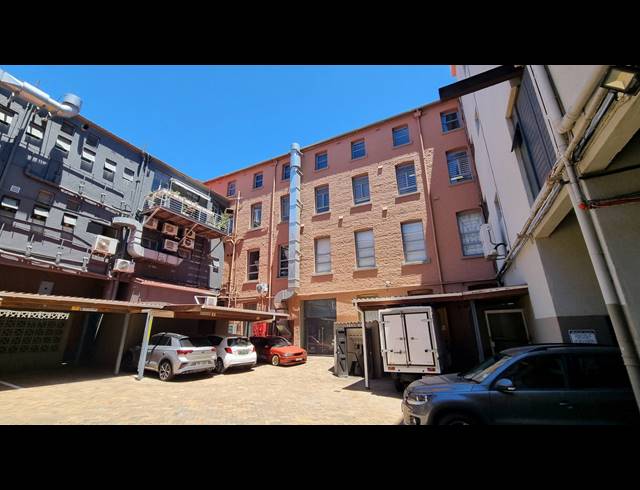 347M² OFFICE FOR SALE IN WOODSTOCK